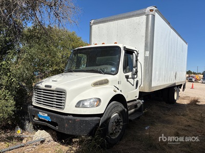 2012 Freightliner M2 106 4x2 Furgoneta caja cerrada