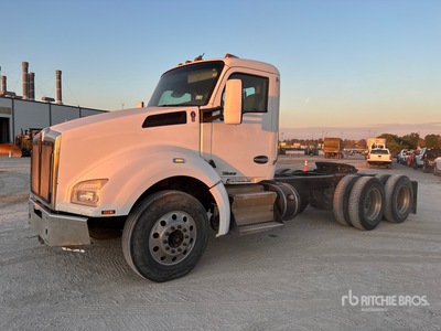2019 Kenworth T880 6x4 Day Cab Truck Tractor