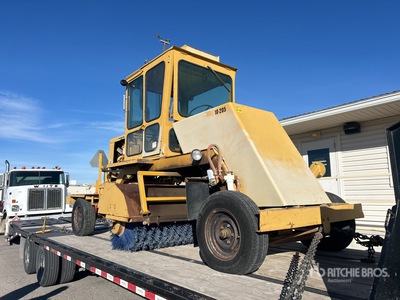 1979 Rosco Self-Propelled Broom