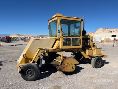 Rosco Self-Propelled Broom