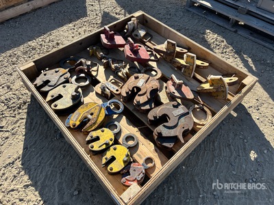 Quantity of Plate Clamps & Hooks Divers