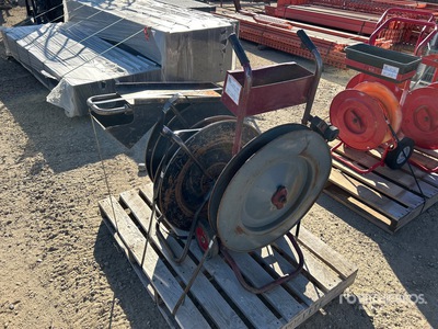 Quantity of (3) Banding Cart Divers