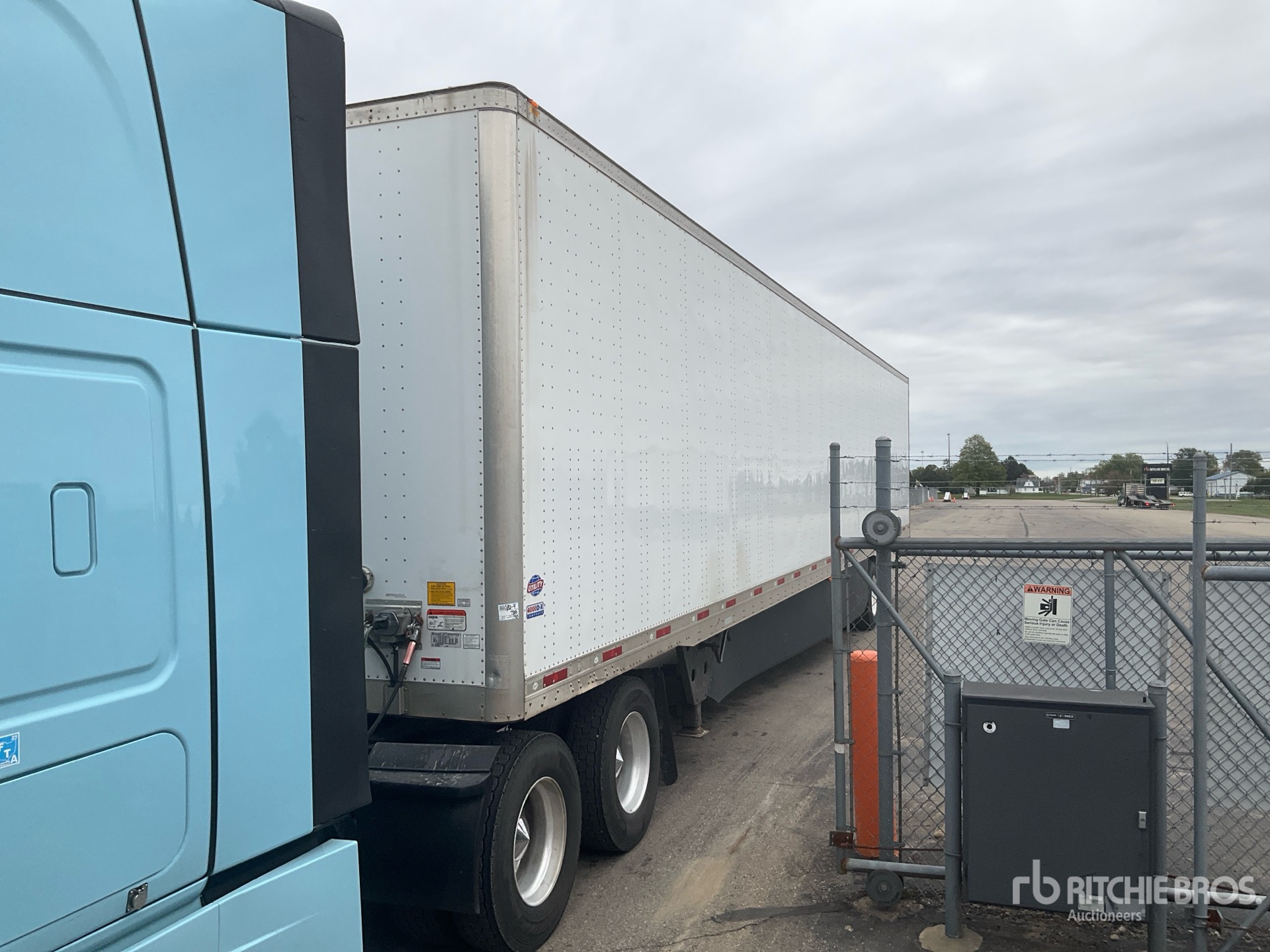 2018 Utility VS2DX 53 ft T/A バントレーラー