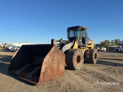 2005 John Deere 644J Chargeuse sur pneus