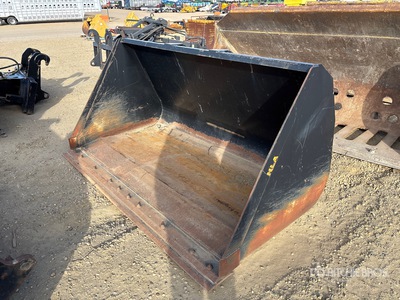 HLA 86 in Telehandler Bucket