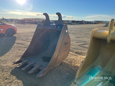 CWS 48 in Q/C Digging Excavator Bucket - Fits 250