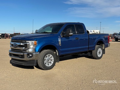 2022 Ford F-250 XLT 4x4 Crew Cab Pickup