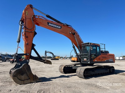 2017 Doosan DX350LC-5 Tracked Excavator