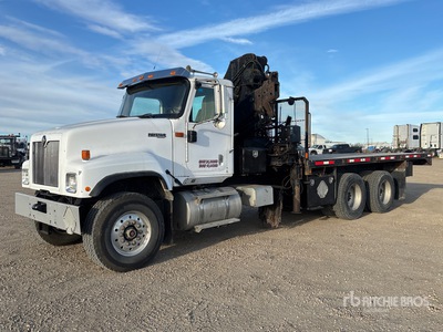 1990 Hiab 260AWW Knuckle Boom on 2007 International Paystar 5500i 6x4 Camión Grúa