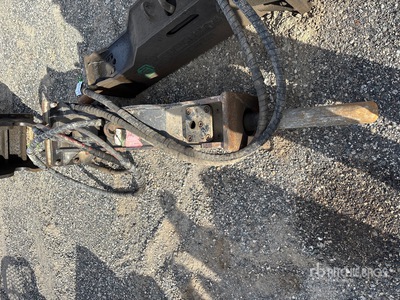 Shearforce SM10 Q/C Hydraulic Breaker