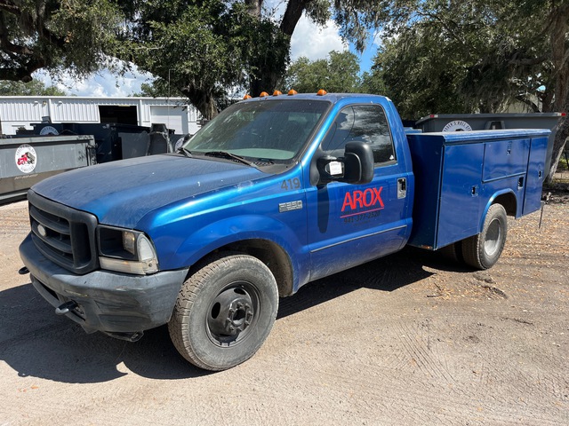2004 Ford F-350 4x2 Utility Truck