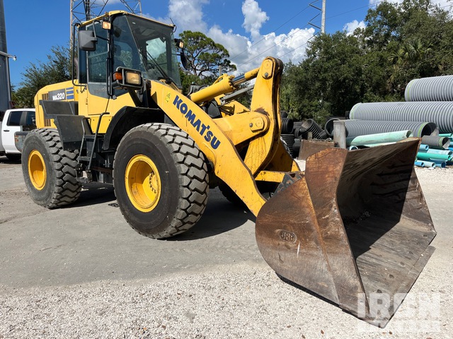 CARGADOR FRONTAL 2015 KOMATSU WA3207