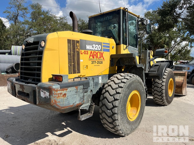 CARGADOR FRONTAL 2015 KOMATSU WA3207