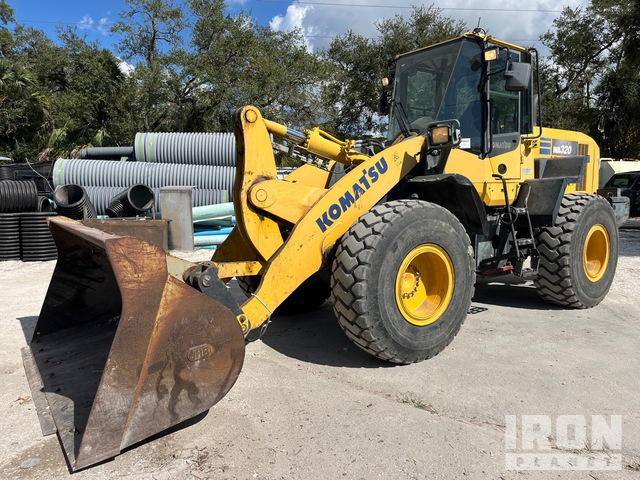 CARGADOR FRONTAL 2015 KOMATSU WA3207