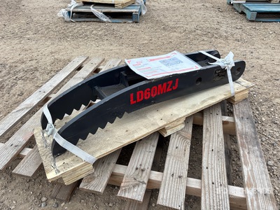 2025 LEDI LD60MZJ Graafmachine duimklem - Fits 6-8 Ton (Unused)