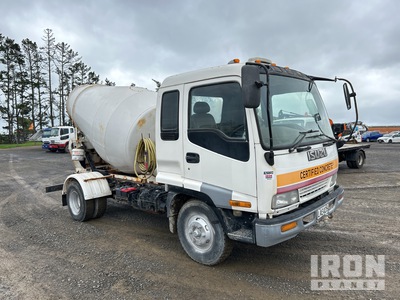 1994 Isuzu FORWARD 4x2 Water vrachtwagen