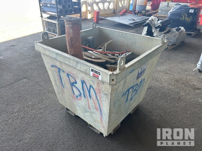 2020 EWE Concrete Bin w/ Miscellaneous Pipe ادوات صناعية متنوعة