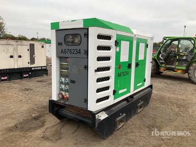2015 Sdmo R110C3 100 kVA Skid-Mounted Zestaw prądotwórczy