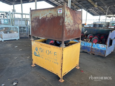 Quantity of Pipe Dolly ادوات صناعية متنوعة