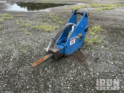 2013 TOKU TNB-2M Hydraulische Brechmaschine - Fits Excavator