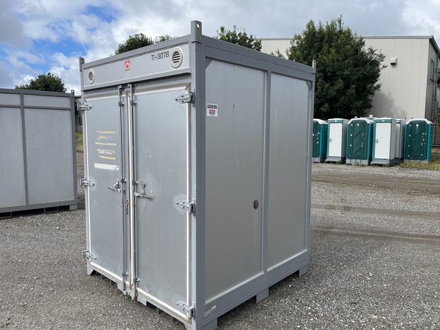 2011 年 Omachi PAL10-KSE 1.8 m x 1.8 m Portable Storage Building