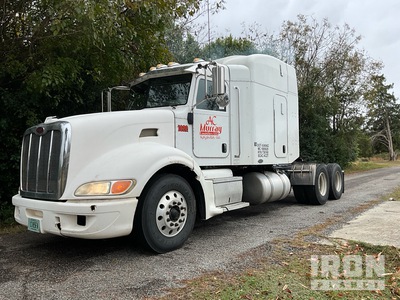 2009 Peterbilt 386 6x4 Sleeper Truck Tractor