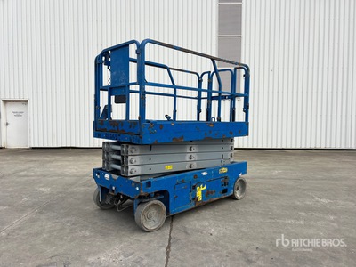 2013 Genie GS2646 Electric Nacelle Ciseau Electrique シザーリフト