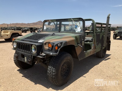 2006 AM General M1152 HMMWV 2 Door w/Truck Body