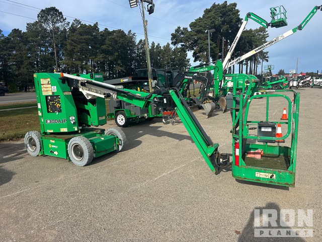 ELEVADOR ARTICULADO 2016 JLG E300AJP