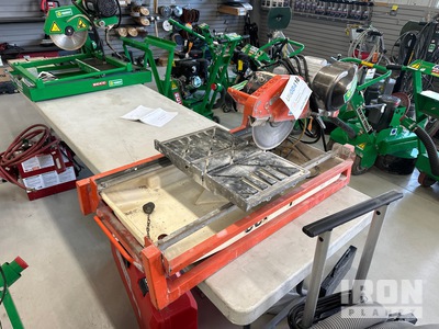 2005 Diamond Products CC800T Tile Saw