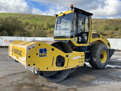 2022 Bomag BW216DH-5 Compacteur à tambour lisse