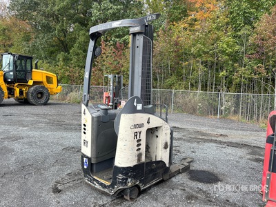 2020 Crown RM6025-45 4500 lb Order Picker