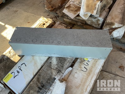 (2) 8 x 8 x 36 & (4) 8 x 8 x 24 Screw Cover Wireways