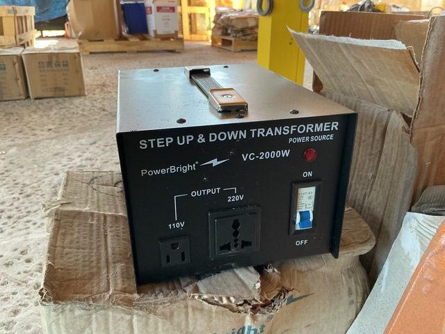 (4) Voltage Transformers