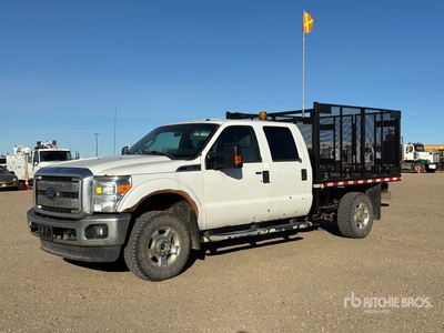 2016 Ford F-350 XLT 4x4 Crew Cab Flatbed Truck