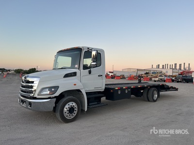 2013 Hino 268 4x2 Car Carrier Truck