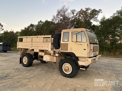 1997 Stewart & Stevenson M1078 LMTV 4x4 Cargo Truck