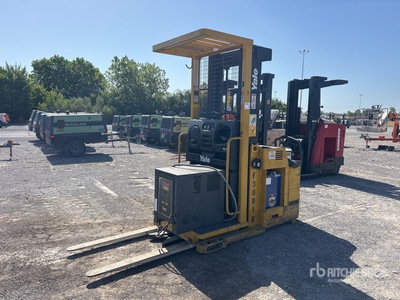 Yale 3000 lb Order Picker