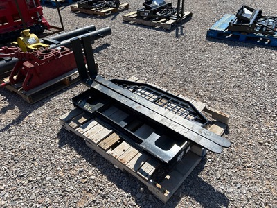 2025 GIYI GY-DHC 60 in Skid Steer Forks (Unused)