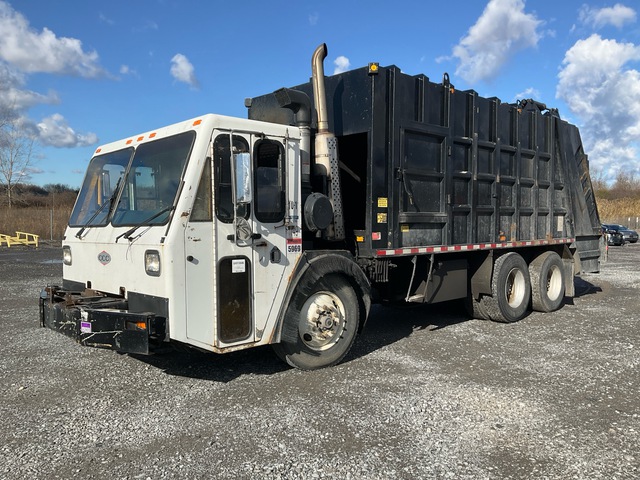 2007 Crane Carrier 6x4 Rear Loader Waste Collection Truck 2007 Crane Carrier 6x4 Rear Loader Waste Collection Truck