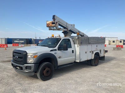 2013 Versalift SST37EIH-01 40 ft on 2015 Ford F-450 XL 4x2 Bucket Truck