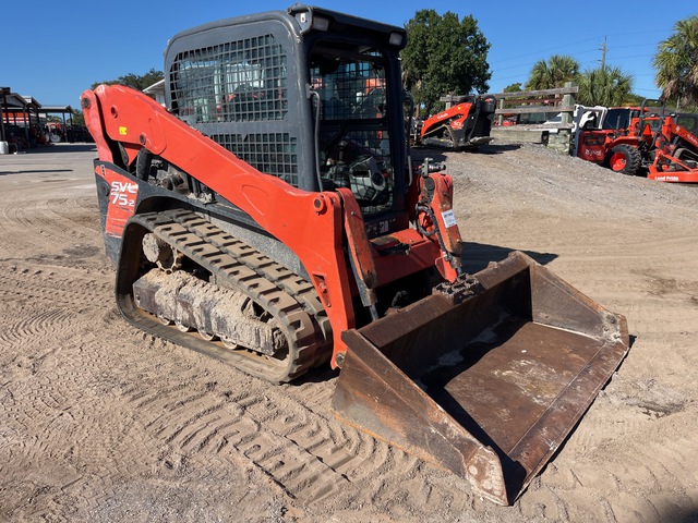 MINI CARGADOR SOBRE RUEDAS 2020 KUBOTA SVL752HWC