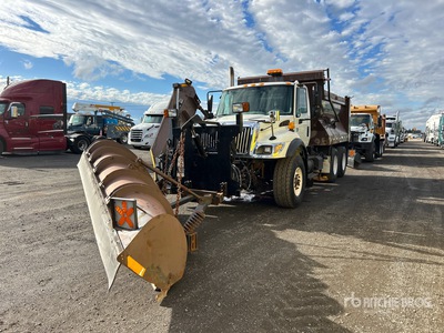 2006 International 7500 6x4 شاحنة كشط الثلج
