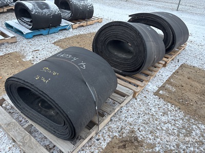 Quantity of (3) Rolls of 1/2 In Rubber Matting ورش و مخازن متنوعة