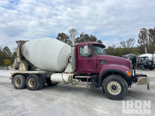 CAMIóN REVOLVEDOR 2005 MACK BECK 10.5 CYD