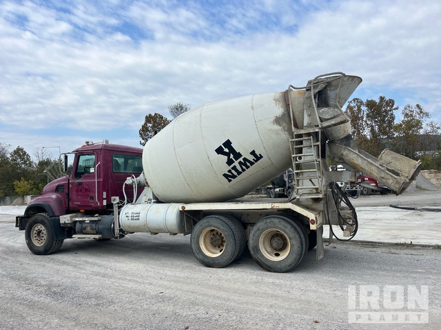 CAMIóN REVOLVEDOR 2005 MACK BECK 10.5 CYD