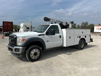 2015 Ford F-550 XL 4x2 Camion de servicios