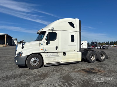 2019 Freightliner Cascadia 125 6x4 T/A Sleeper Truck Tractor