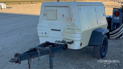 2007 Ingersoll Rand XP185WIR Mobile Air Compressor