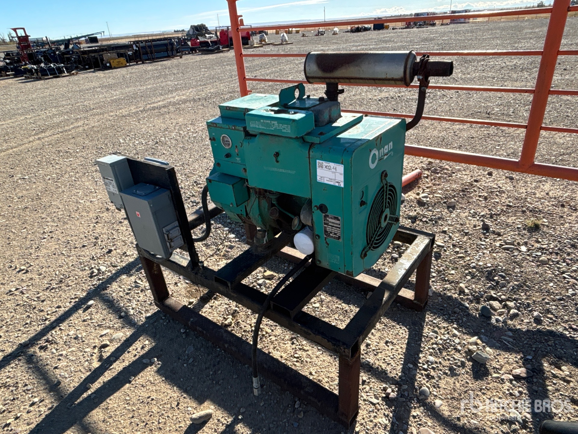 Onan 7.5JB-18R/11783AB 7.5 kW Skid-Mounted Zestaw prądotwórczy